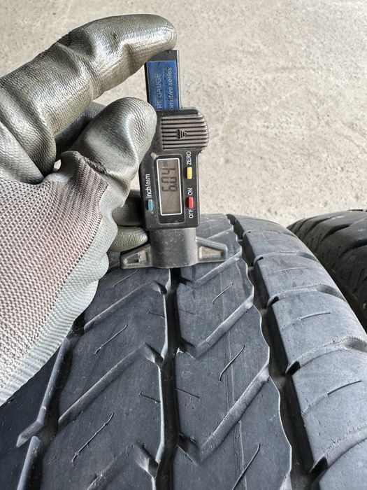 Шини 215*60R17c Dunlop i Comforser
