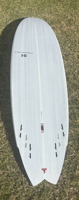 Prancha 7’2  HIBT 3+3 thunderbolt Red
