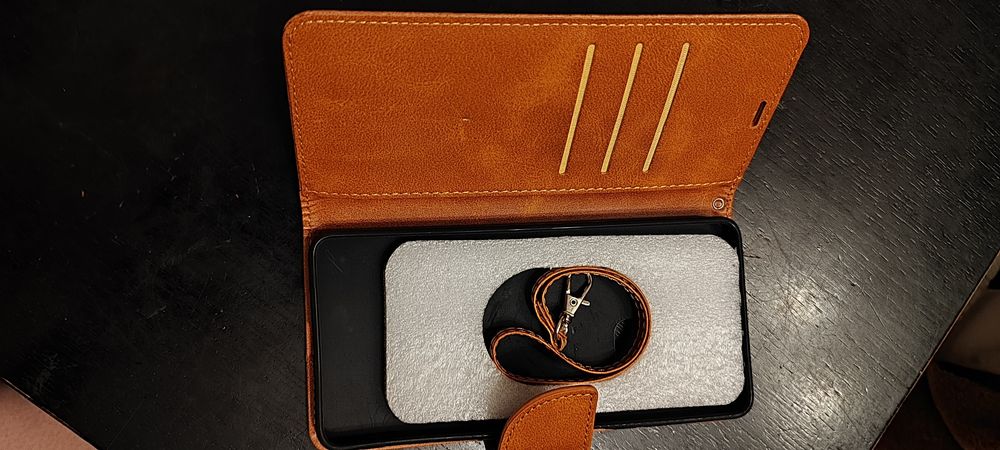Etui zamykane Poco X5/ Note12
