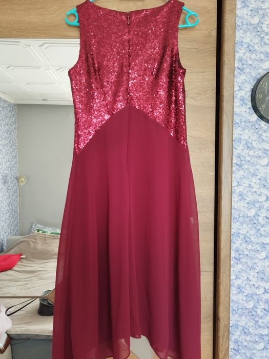 Elegancka sukienka cekiny