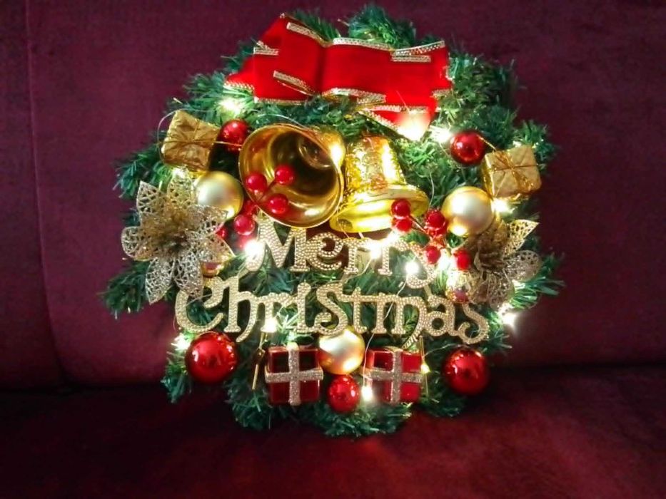 Wieniec Bożonarodzeniowy LED Merry Christmas Świąteczny Stroik 30-35cm