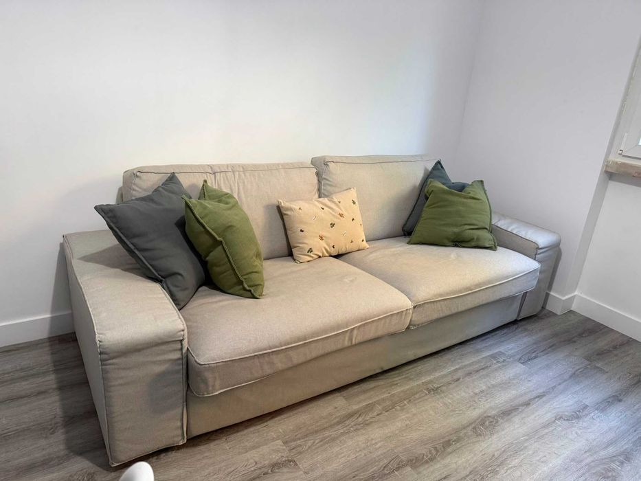 Sofá IKEA e lugares
