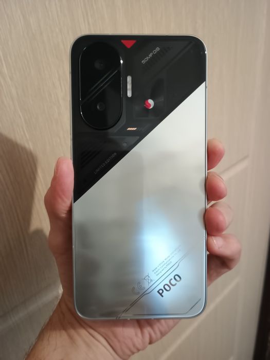 Poco F7  в ідеальному стані 64 цикли заряду