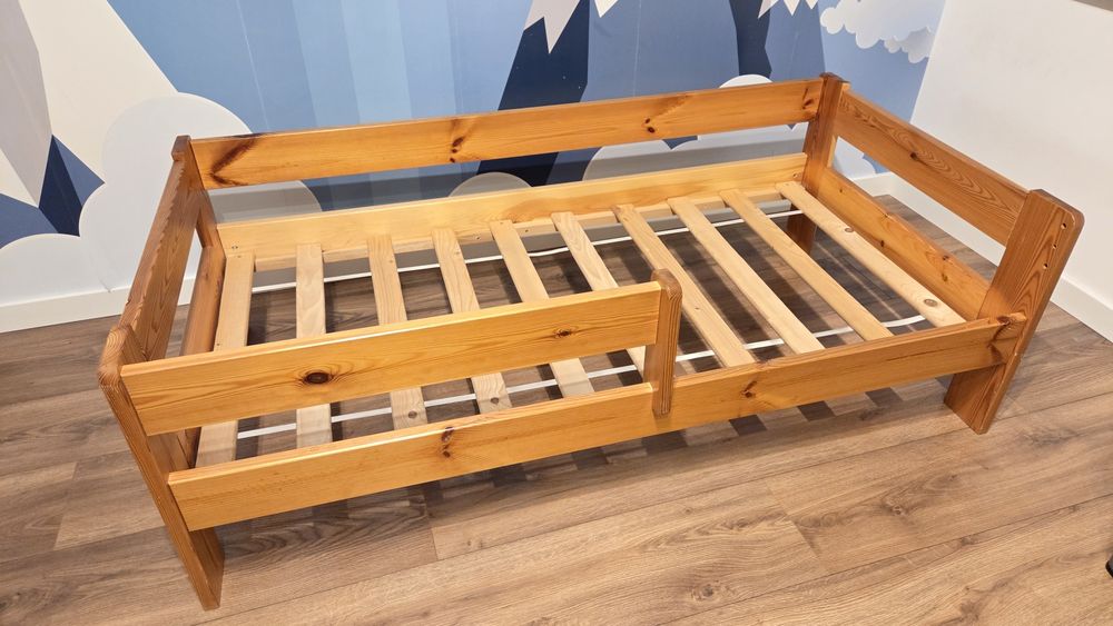 Łóżko  drewniane dziecięce 80x160