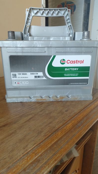Akumulator Castrol 60Ah/540A