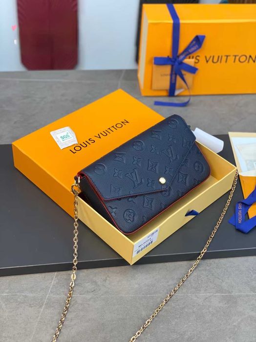 Torebka z łańcuchem ciemnoniebieska marki LV / torbka na rękę