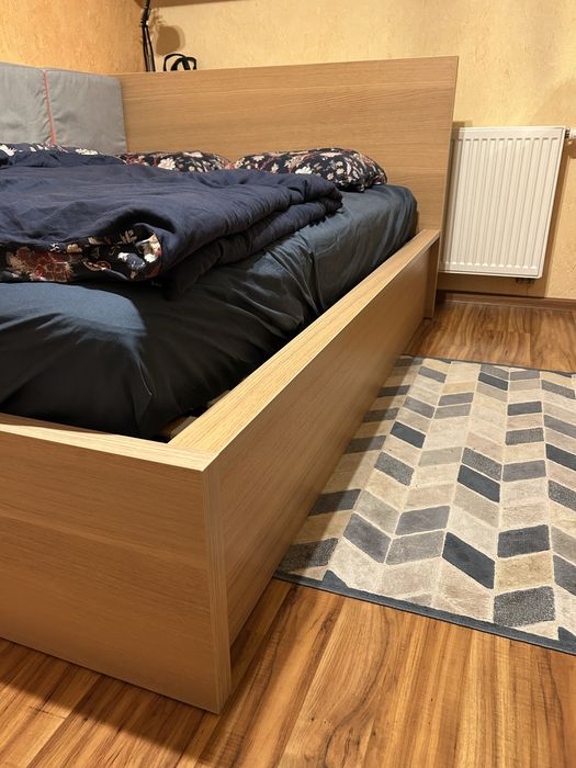 Łóżko IKEA Malm 140x200, rama