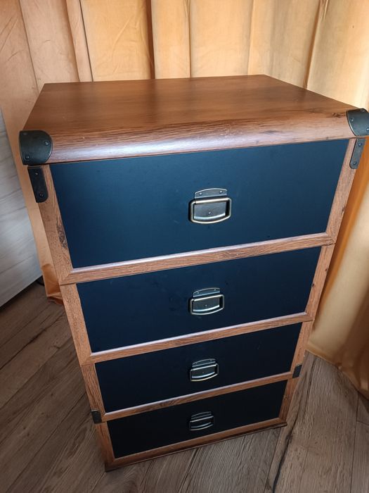 Komoda 4 szuflady brązowa okucia 50x87x40