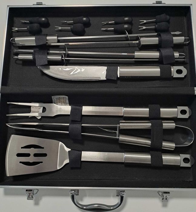 Conjunto de Utensílios para Churrasqueira