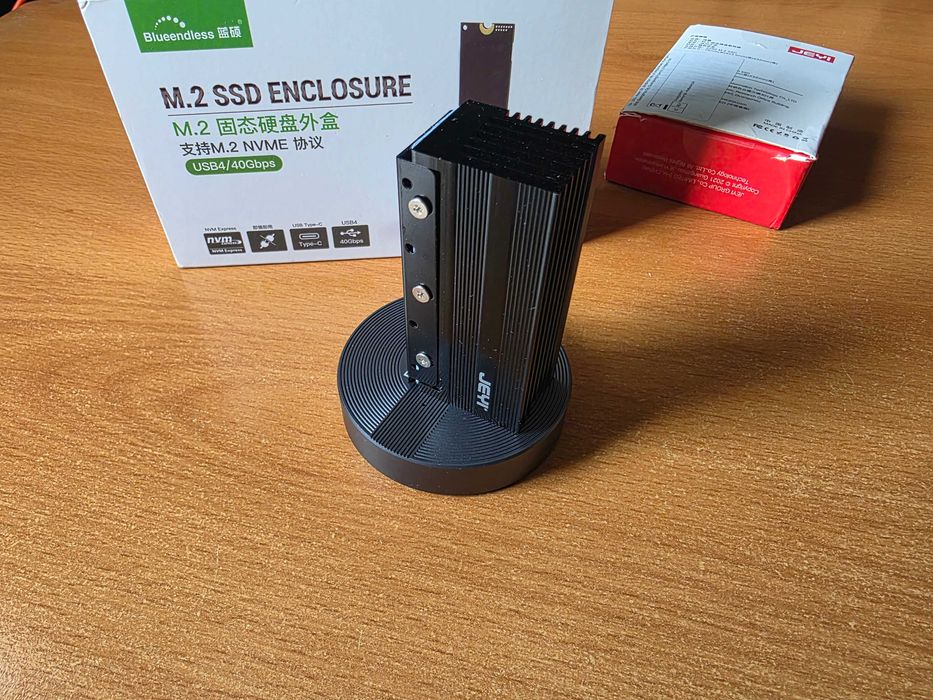 Blueendless stacja dokująca USB4 40 Gb/s do dysków M.2 NVME + radiator
