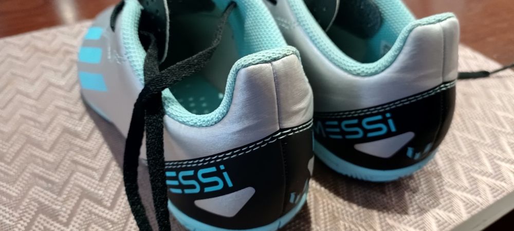 Buty halówki Adidas rozmiar 35