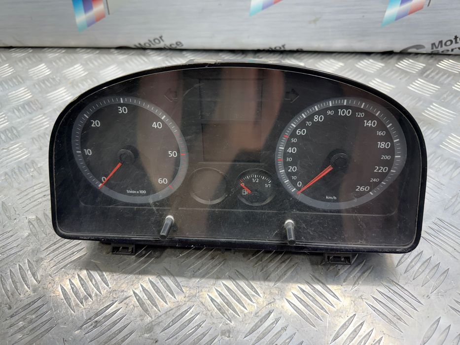 Приборная панель Щиток приборов  Vw Caddy 3 1.9TDI 2K0920844C