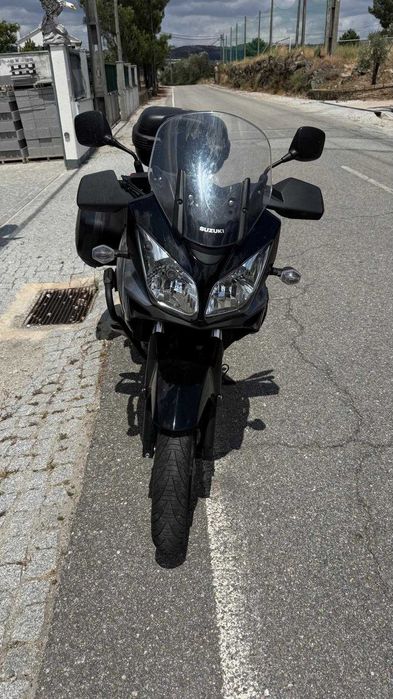 Suzuki V-Strom 650 | 2011 | Apenas 21.626 km | Excelente Estado