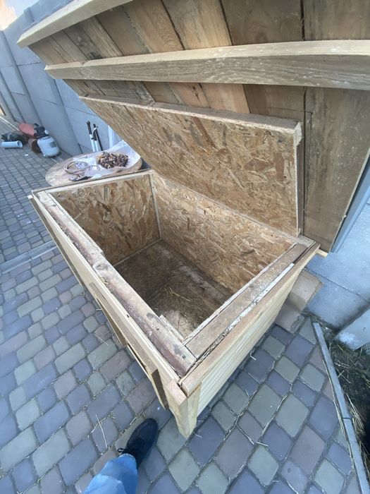 Продам будку (для овчарки)