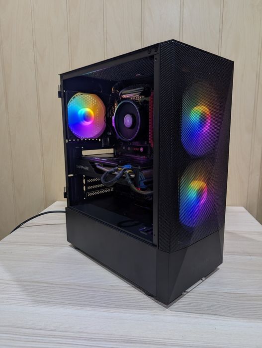 Gaming PC | RX 5700XT | Ryzen 3600 | 16GB | SSD NVMe | RGB