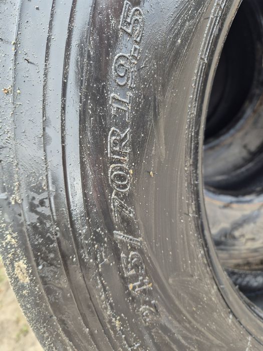 Opony 245/70r19.5j