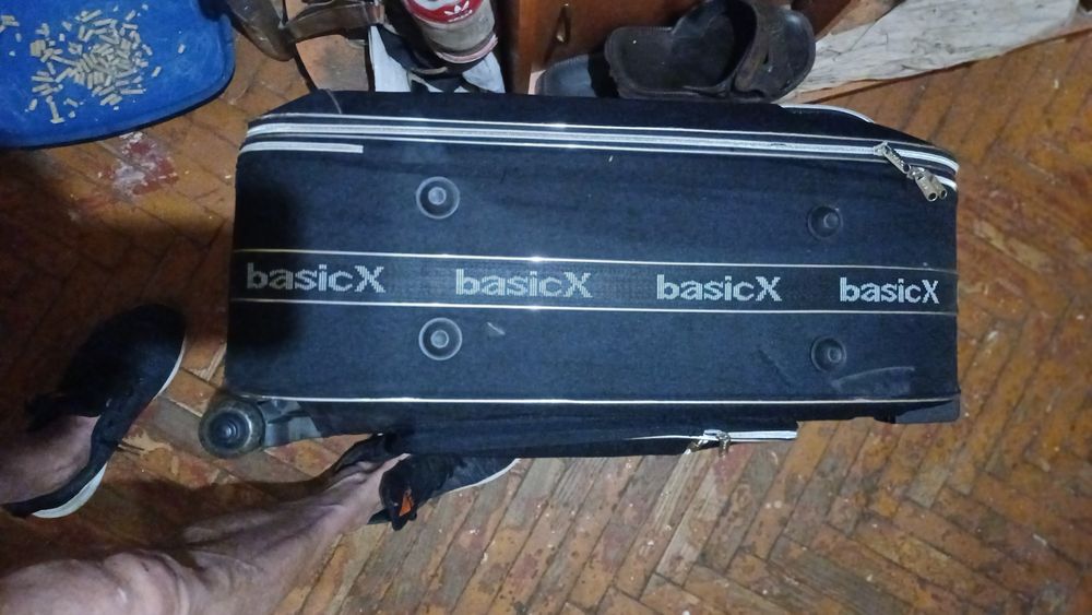 Большой дорожный чемодан basicX,бу.