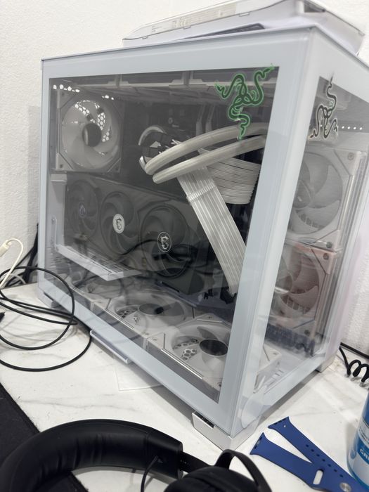 PC GAMING 7800x3D 5060ti 8GB