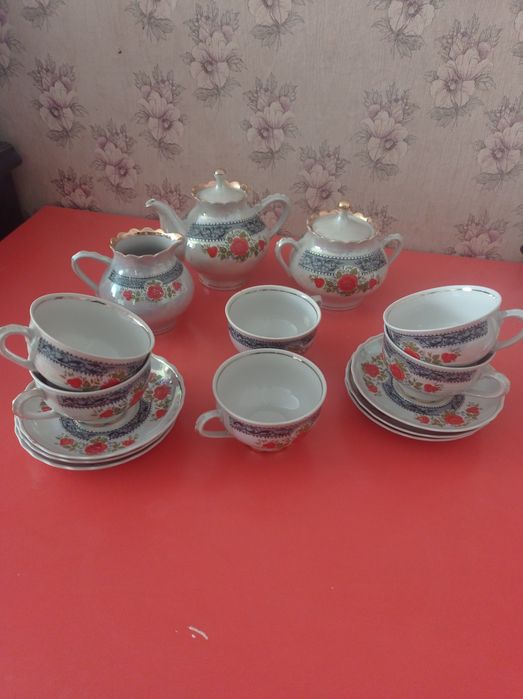 Чайный фарфоровый сервиз