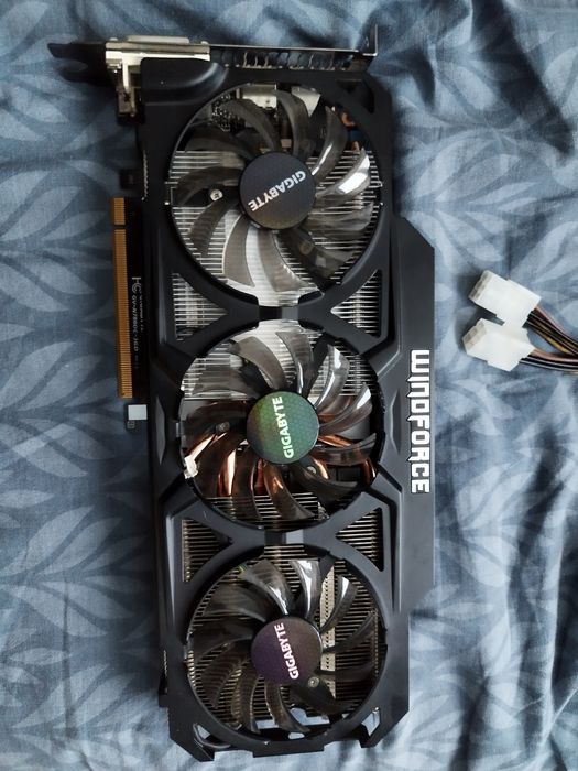 Karty graficzne gtx 780 windforce i radeon saphire 7850 1gb dual x