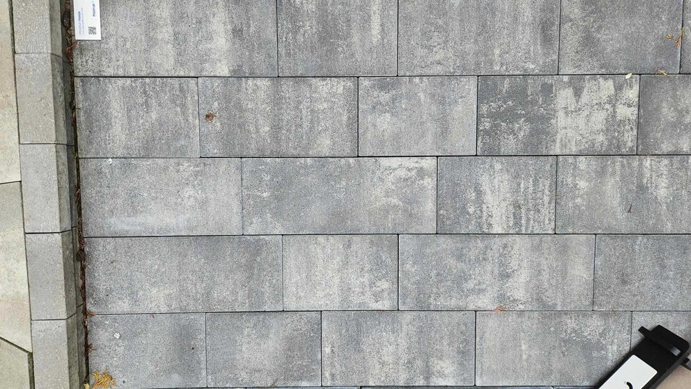 Duża kostka brukowa Triada melanż kolorów gr. 8 cm Polbruk - HIT