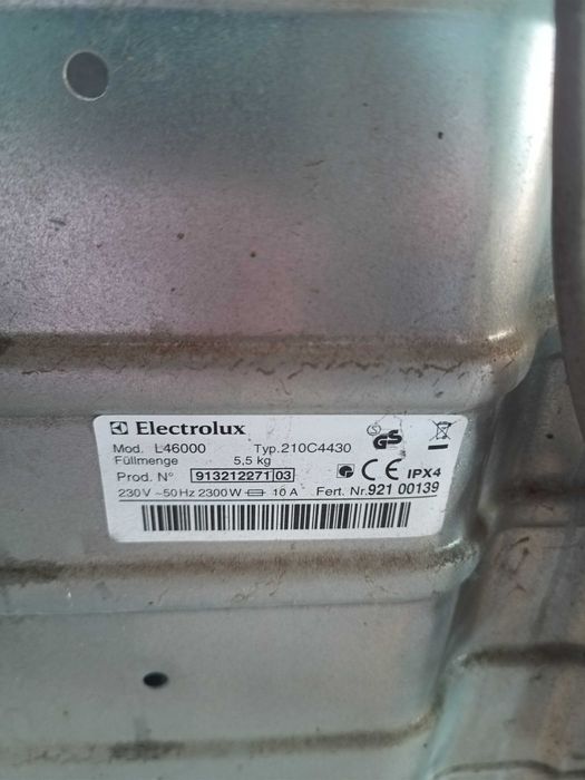 Пральна машина Electrolux L46000