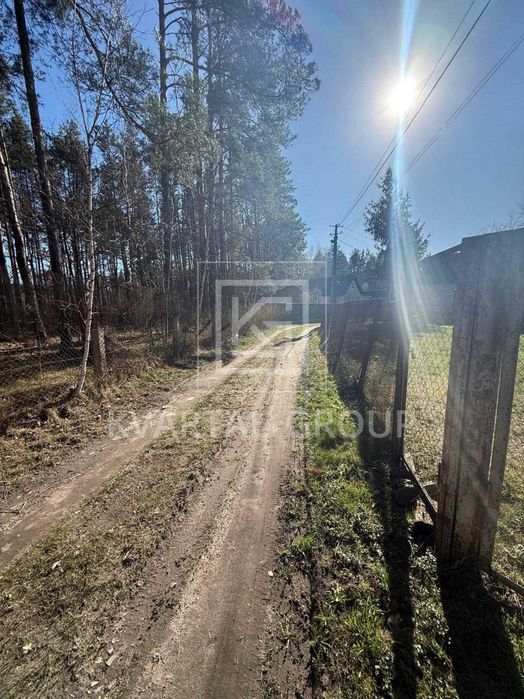 Земельну ділянку 5.7 сот. в садовому товаристві. Ідеальна локація. Поруч ліс.