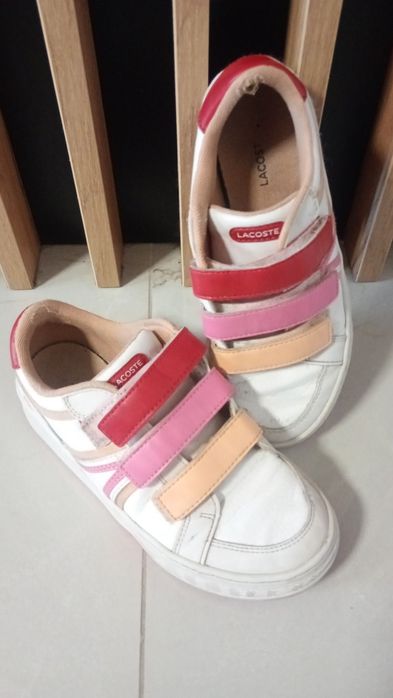 Buty dziecięce marki Lacoste rozmiar 32