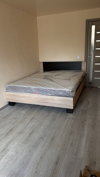Ліжко, двоспальне ліжко, ліжко з ламелями