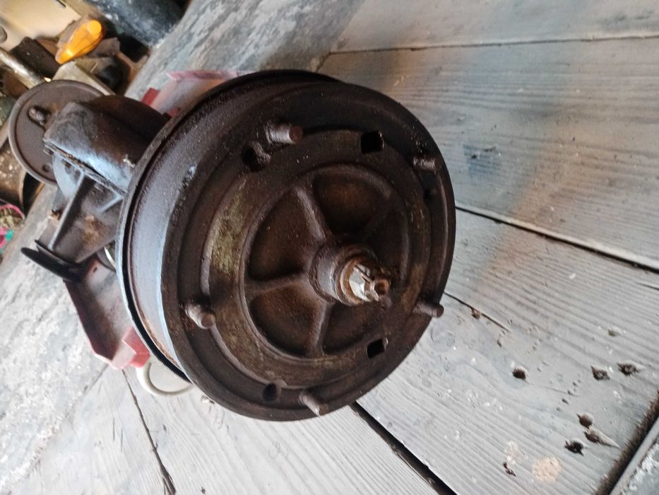 Продам задний мост в сборе на Москвич 401