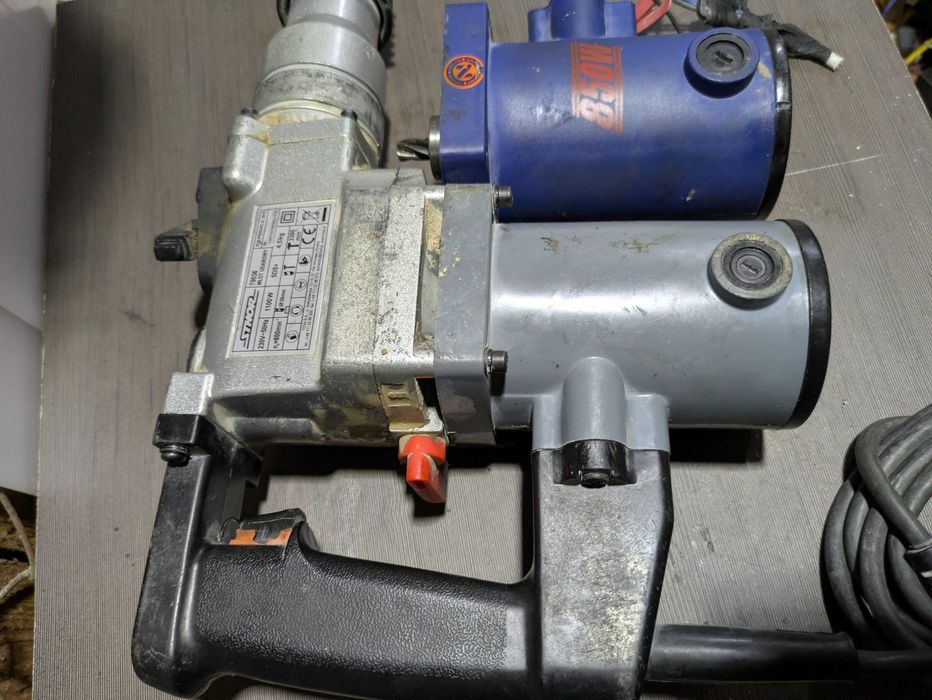 ударная дрель + инструмент