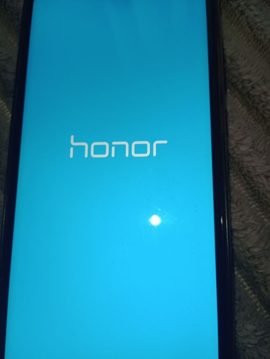 телефон Honor 8A