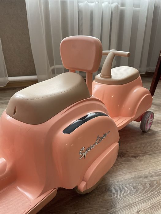 Продам дитячий електроскутер