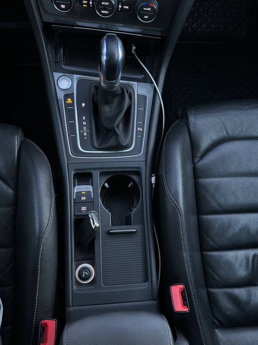 Volkswagen  - eGolf 2017