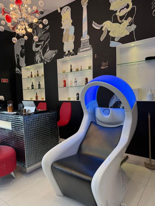 Aluga-se  barbearia com gabinete de estética, Viseu