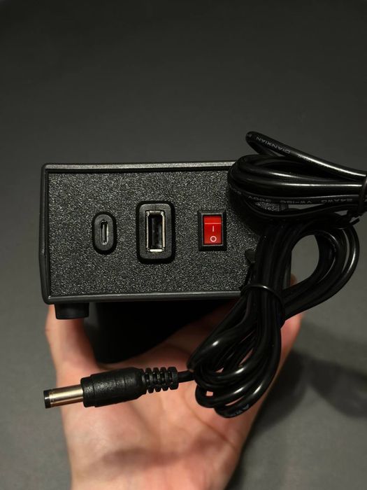 ДБЖ, UPS, джерело безперебійного живлення для роутера та оптоволокна