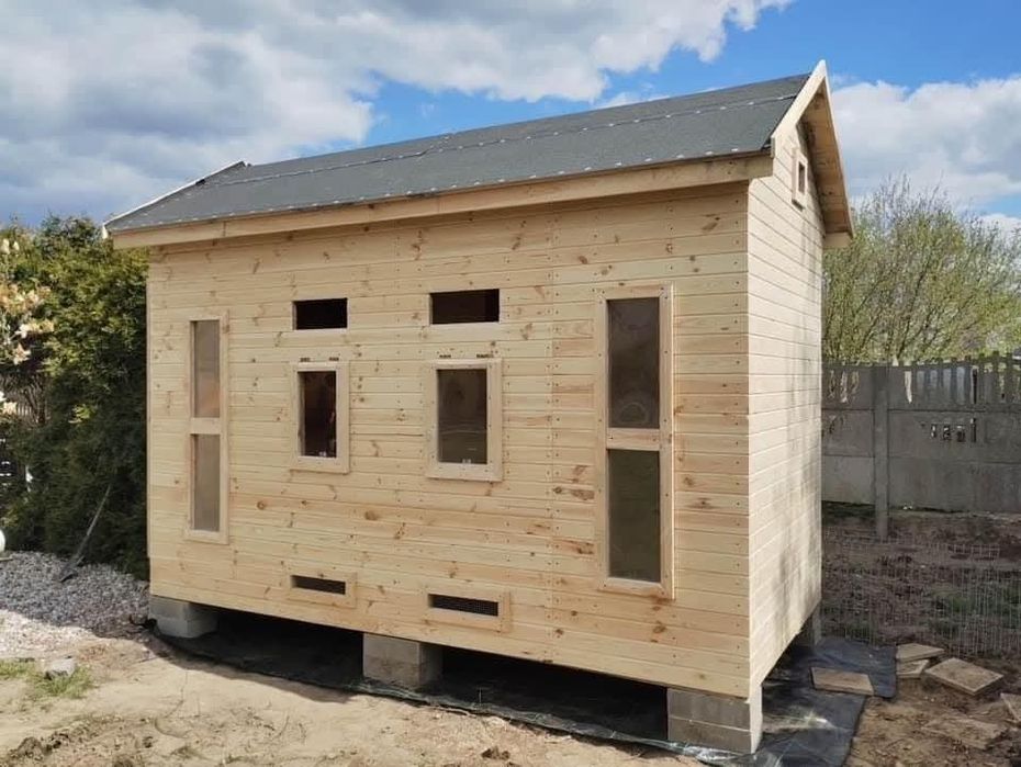 Gołębnik solidny na rusztach