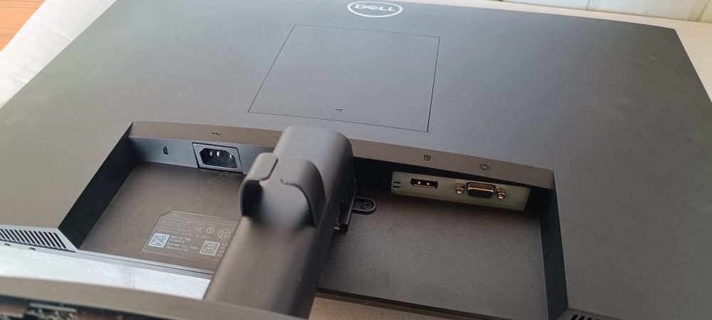 Монитор DELL 24 диагональ