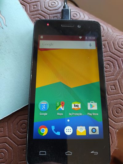 Telemovel BQ Aquaris E4