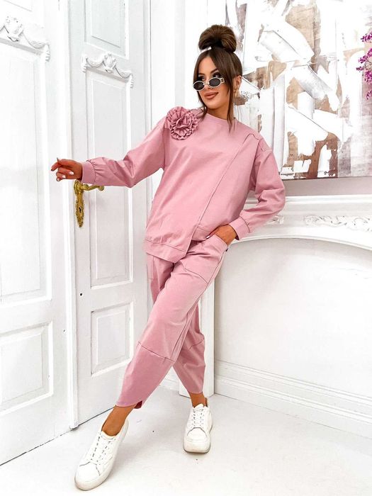 Dres/komplet z róza