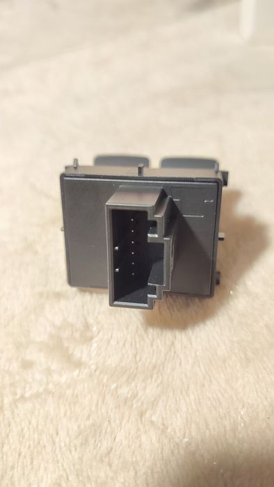 Блок кнопок склопідйомників Skoda Rapid / Fabia (5JB959858B)