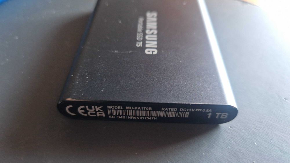 SSD Disco Externo Samsung Portable T5 1TB USB-C - MU-PA1T0B