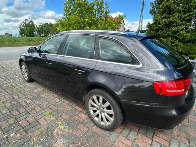 Samochód Audi A4 kombi