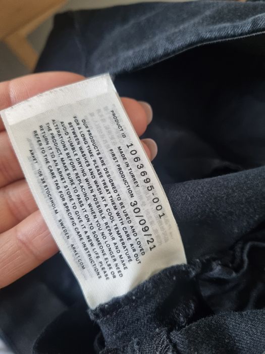 Ciemne spodnie arket rozmiar L 40