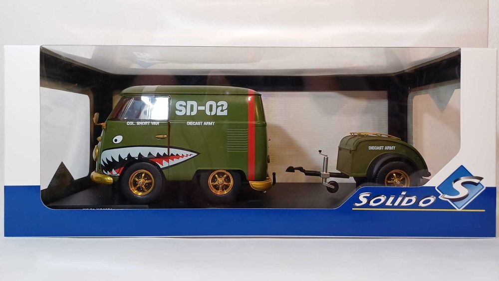 1/18 VW Pão de Forma Kool Kombi Diecast army - Solido