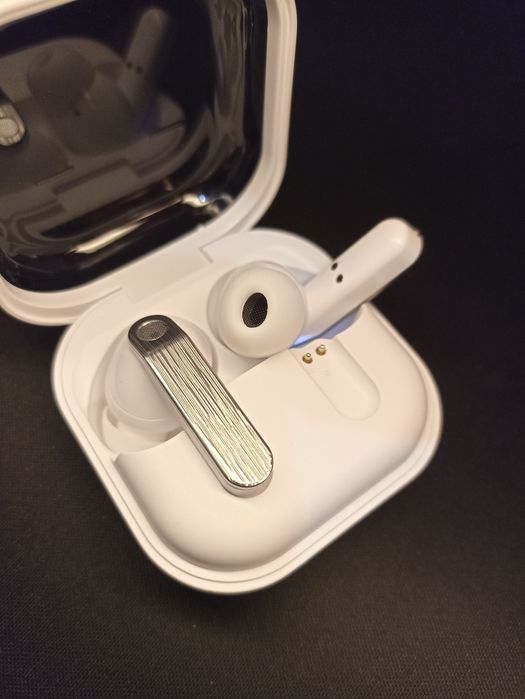 Samsung buds 4 pro white