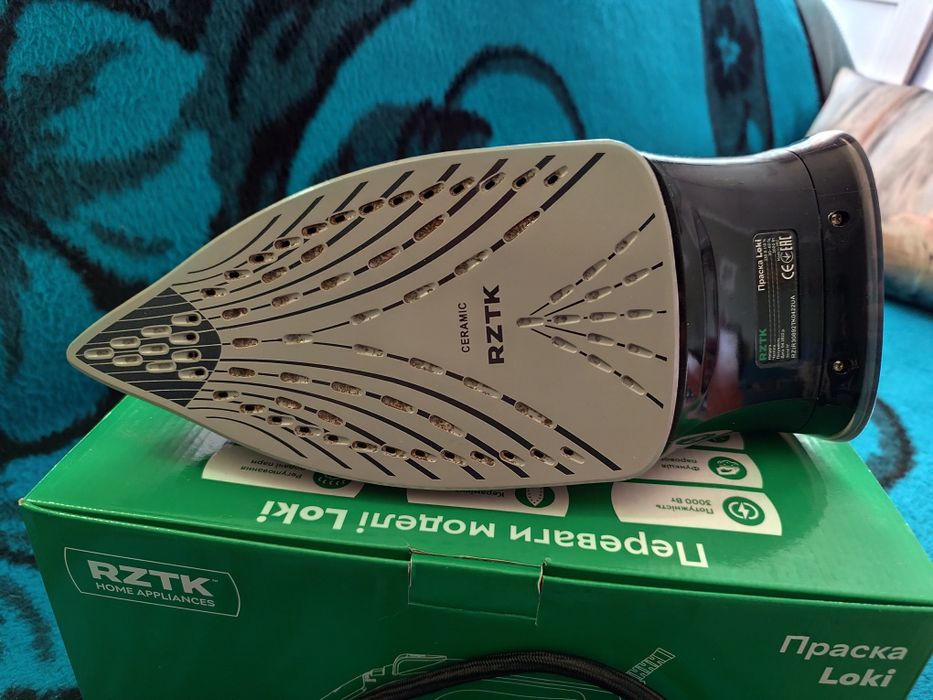 Утюг фирма RZTK в отличном состоянии