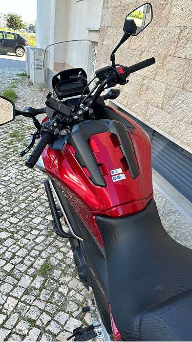 Mota semi nova com poucos km