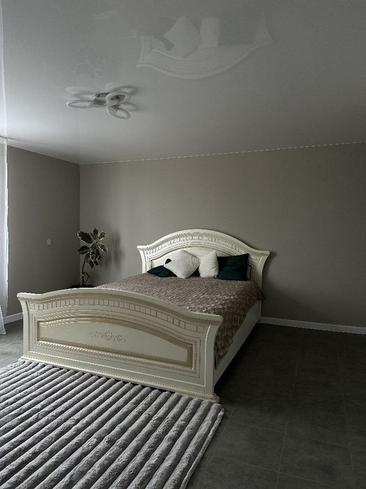 Будинок подобово з вуличним джакузі та басейном