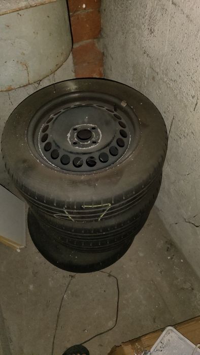 Felgi stalowe 15 z oponami